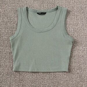 green cropped tank top